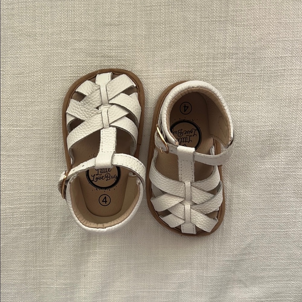 Size 4 Little Love Bug White Sandals. Gently used.